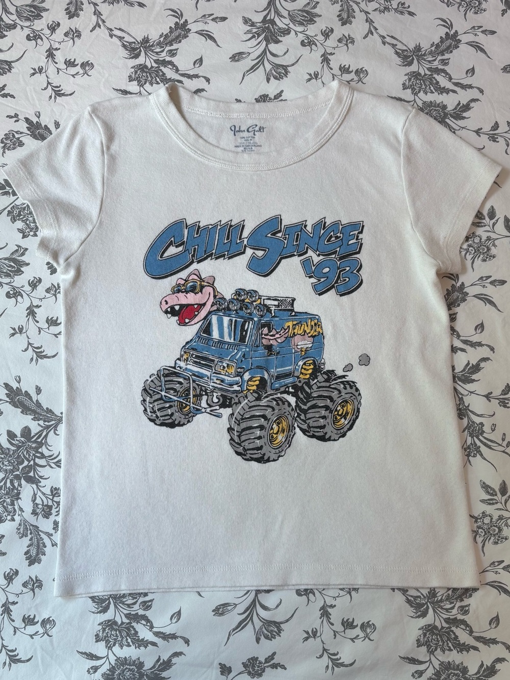 Brandy Melville Hailie Chill Since '93 Top - Picture 4 of 8